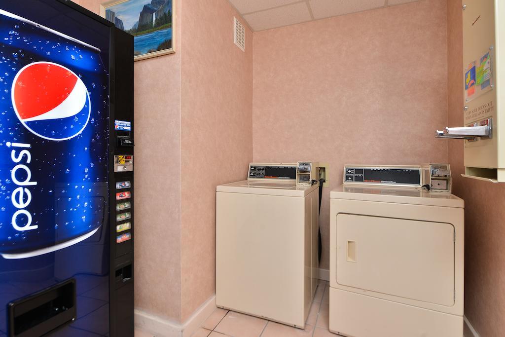 West Star And Casino Jackpot