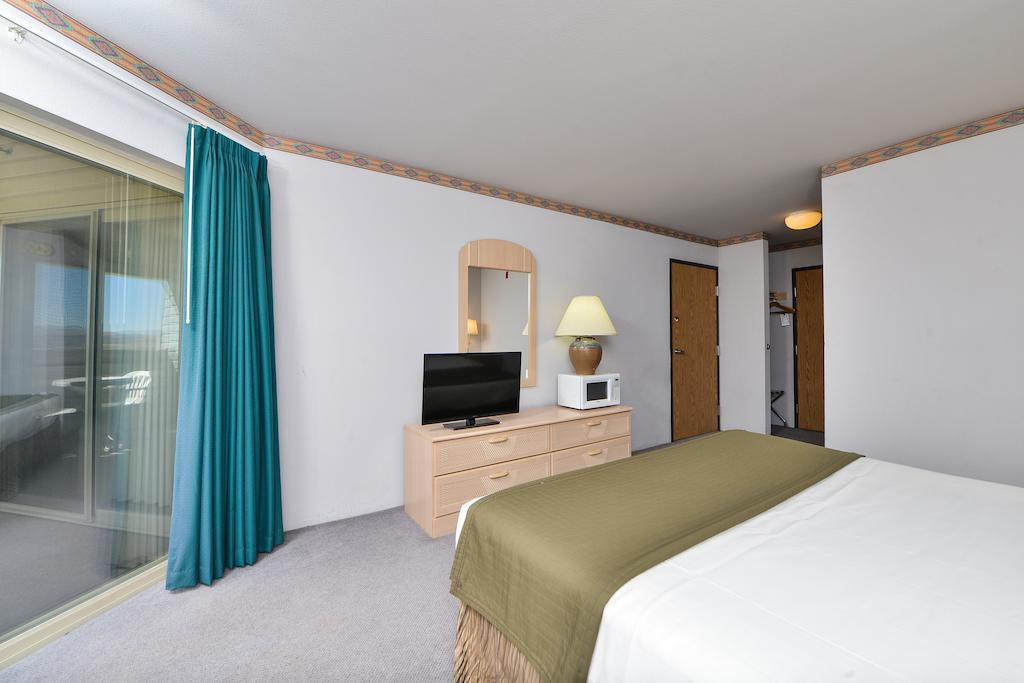 West Star And Casino 2*