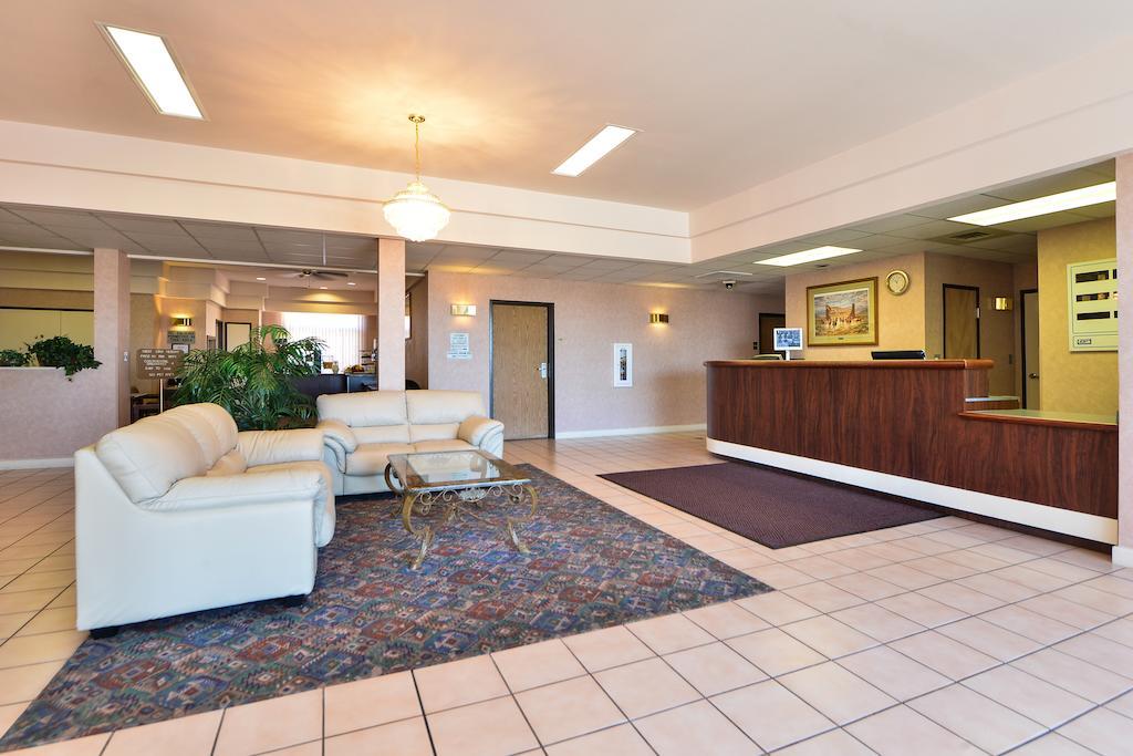 West Star And Casino Hotel 2*
